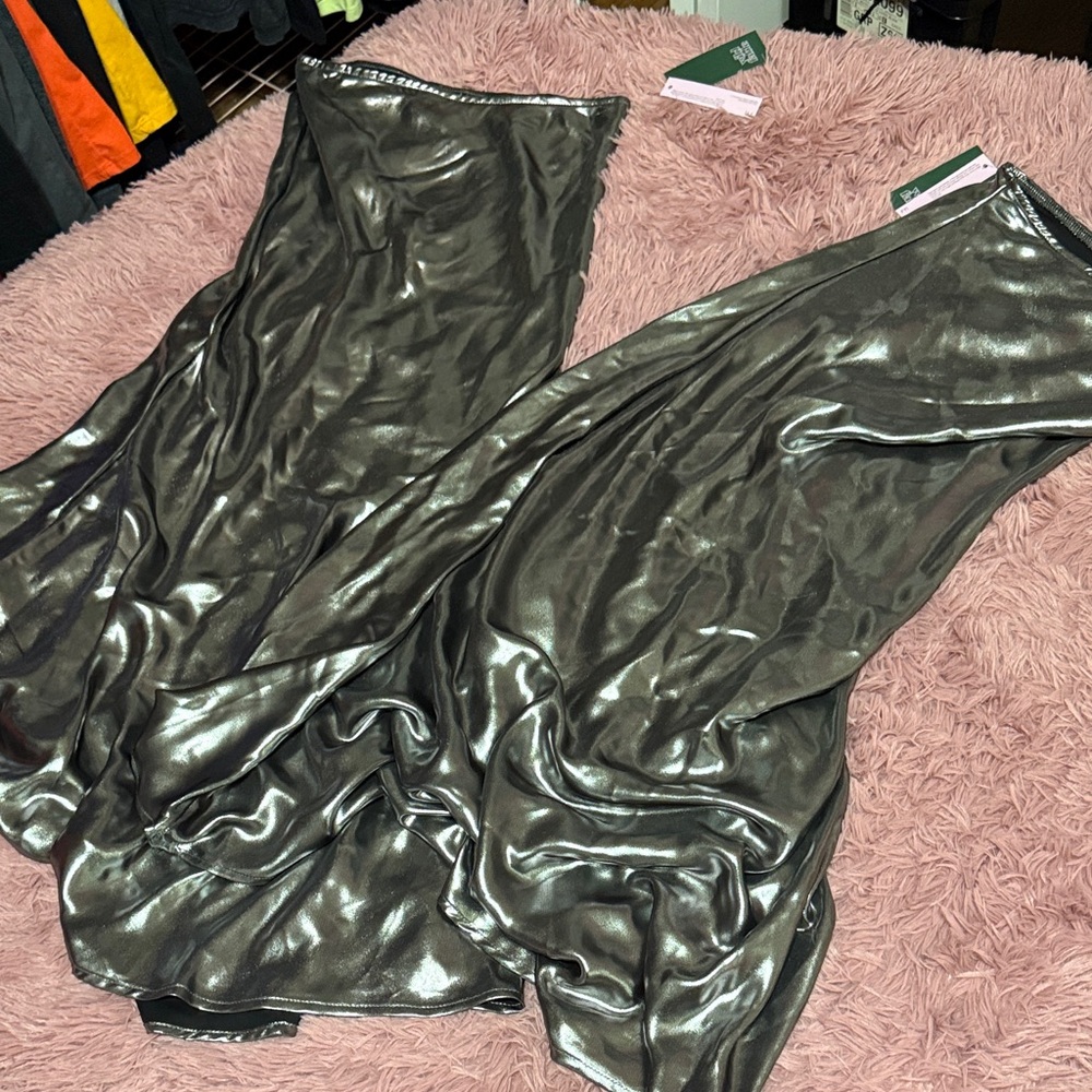 TWO - Wild Fable Metallic Silver Skirts - Picture 7 of 8